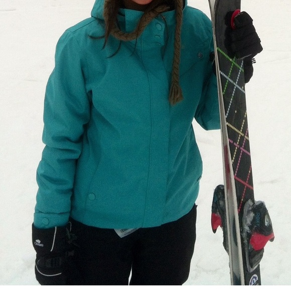 Roxy Ski and Snowboard Jacket - Picture 2 of 4